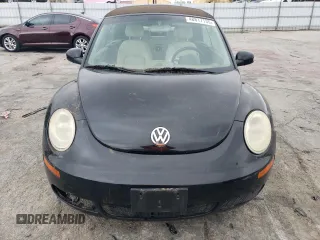 2010 Volkswagen Beetle with VIN 3VWRG3AL4AM009194, listed as a Copart auction lot 48817135 with 137,502 mi miles and Clean Title. Bid and sale history available at DreamBid. Image 5.