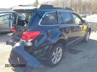 2013 Subaru Outback 2.5i Premium with VIN 4S4BRBCC6D1225471, listed as a IAAI auction lot 40700843 with 185,846 mi miles. Bid and sale history available at carsss.com. Image 4.