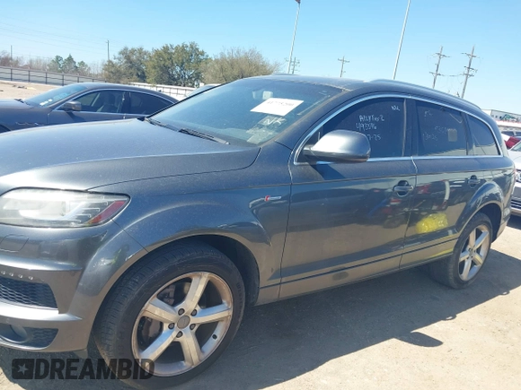 2014 Audi Q7 3.0T S line Prestige with VIN WA1DGAFE7ED011657, listed as a IAAI auction lot 41775200 with 149,395 mi miles. Bid and sale history available at carsss.com. Image 14.