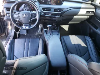 2019 Lexus UX with VIN JTHY3JBH1K2000582, listed as a Copart auction lot 38031233 with 50,601 mi miles. Bid and sale history available at carsss.com. Image 8.