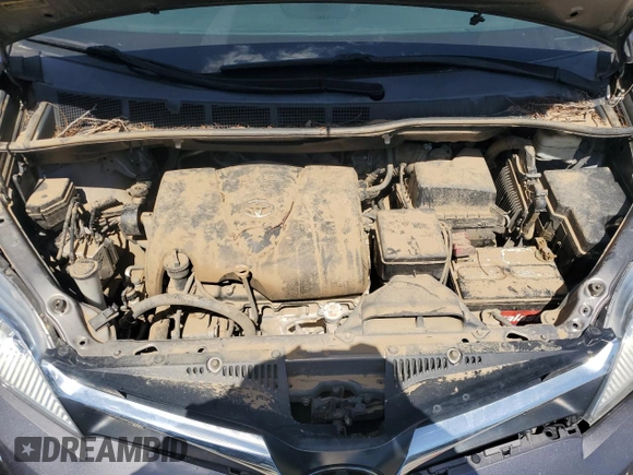 2018 Toyota Sienna LE Auto Access Seat with VIN 5TDKZ3DCXJS939496, listed as a Copart auction lot 51694385 with 109,722 mi miles and Salvage Title. Bid and sale history available at carsss.com. Image 12.