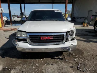 2002 GMC Sierra 1500 SLE with VIN 2GTEC19V921204191, listed as a Copart auction lot 42635495 with 171,006 mi miles and Salvage Title. Bid and sale history available at carsss.com. Image 5.