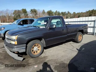 2005 Chevrolet Silverado 1500 Work Truck z VIN 1GCEC14X95Z105147, wystawiony jako Copart lot #45899345 z przebiegiem 121 210 mil mil oraz Szkoda całkowita • Salvage title. Historia ofert i sprzedaży dostępna na DreamBid. Obrazek 1.