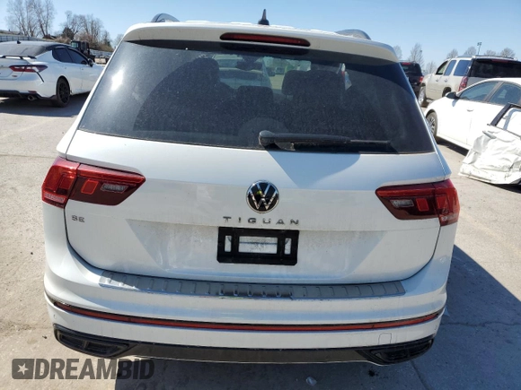 2022 Volkswagen Tiguan SE R-Line Black with VIN 3VVCB7AX7NM058155, listed as a Copart auction lot 49358225 with 28,093 mi miles and Salvage Title. Bid and sale history available at DreamBid. Image 6.