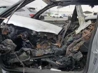 2001 Volkswagen GTI z VIN 9BWPG61J214054744, wystawiony jako Copart lot #58434315 z przebiegiem Nie podano mil oraz Nie do naprawy • Non repairable. Historia ofert i sprzedaży dostępna na DreamBid. Obrazek 7.