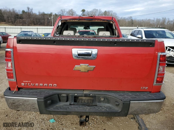 2007 Chevrolet Silverado 1500 LT w/2LT with VIN 2GCEK13M671536647, listed as a Copart auction lot 88068275 with 230,658 mi miles and Salvage Title. Bid and sale history available at carsss.com. Image 6.