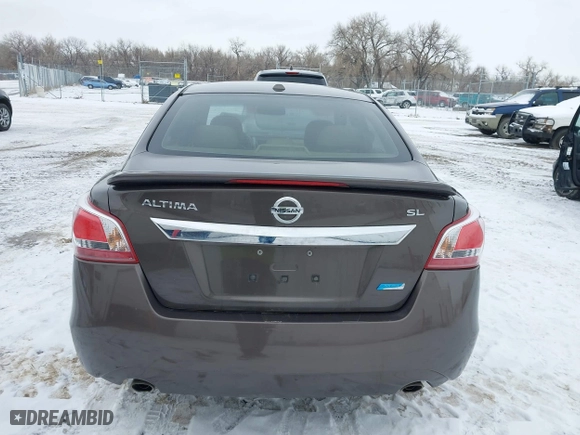 2013 Nissan Altima 2.5 SL with VIN 1N4AL3AP8DN541191, listed as a IAAI auction lot 41200461 with 125,409 mi miles. Bid and sale history available at carsss.com. Image 16.
