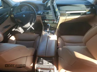 2010 BMW 7 Series 750Li z VIN WBAKB8C5XACY62874, wystawiony jako Copart lot #75656054 z przebiegiem 132 663 mil mil oraz Szkoda całkowita • Salvage title. Historia ofert i sprzedaży dostępna na DreamBid. Obrazek 8.