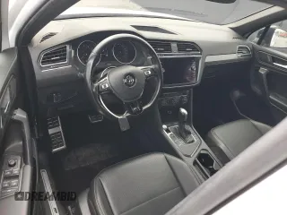 2021 Volkswagen Tiguan SE z VIN 3VV3B7AX9MM133615, wystawiony jako Copart lot #59542955 z przebiegiem 69 946 mil mil oraz Czysty tytuł • Clean title. Historia ofert i sprzedaży dostępna na DreamBid. Obrazek 8.
