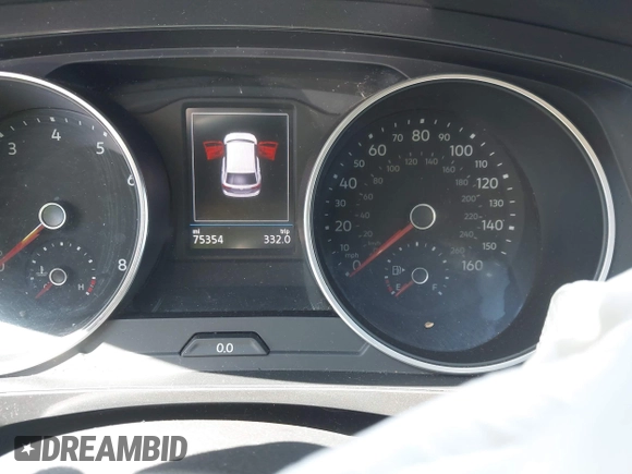 2018 Volkswagen Tiguan S with VIN 3VV1B7AX1JM165641, listed as a IAAI auction lot 42699622 with 75,354 mi miles and . Bid and sale history available at DreamBid. Image 7.