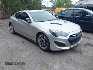 2013 Hyundai Genesis Coupe 2.0T z VIN KMHHT6KD6DU097924, wystawiony jako IAAI lot #42467738 z przebiegiem 103 261 mil mil oraz . Historia ofert i sprzedaży dostępna na DreamBid. Obrazek 1.