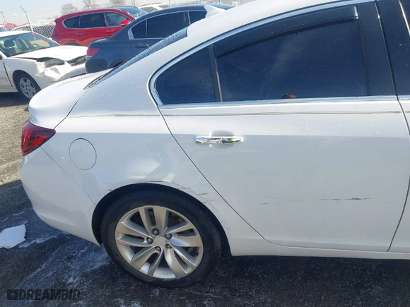 2014 Buick Regal Premium I with VIN 2G4GN5EX3E9169313, listed as a IAAI auction lot 41406808 with 192,372 mi miles. Bid and sale history available at carsss.com. Image 19.