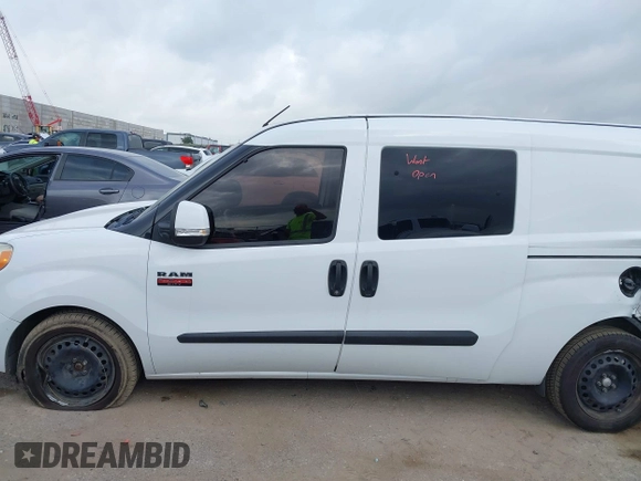 2016 Ram ProMaster City Cargo Tradesman SLT z VIN ZFBERFBT9G6C61839, wystawiony jako IAAI lot #42528937 z przebiegiem 137 729 mil mil oraz . Historia ofert i sprzedaży dostępna na DreamBid. Obrazek 14.