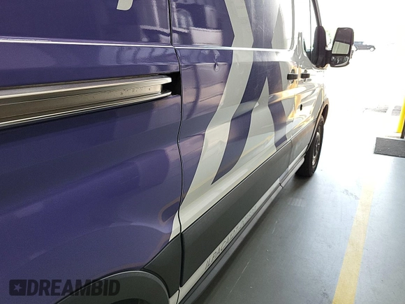 2016 Ford Transit z VIN 1FTYR1YM3GKB55503, wystawiony jako IAAI lot #42530097 z przebiegiem 93 693 mil mil oraz . Historia ofert i sprzedaży dostępna na DreamBid. Obrazek 18.