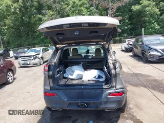 2016 Jeep Cherokee Latitude with VIN 1C4PJMCS3GW251912, listed as a IAAI auction lot 39753032 with 59,401 mi miles. Bid and sale history available at carsss.com. Image 16.