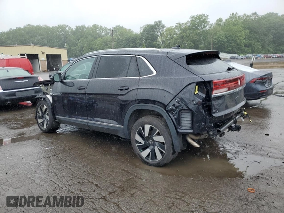 2024 Volkswagen Atlas SEL with VIN 1V2BE2CA2RC231602, listed as a Copart auction lot 59927465 with 16,022 mi miles and Salvage title. Bid and sale history available at DreamBid. Image 2.
