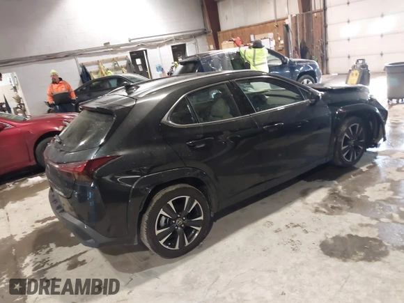 2025 Lexus UX with VIN JTHUCJDH8S2003698, listed as a IAAI auction lot 41368424 with 1,111 mi miles. Bid and sale history available at carsss.com. Image 4.