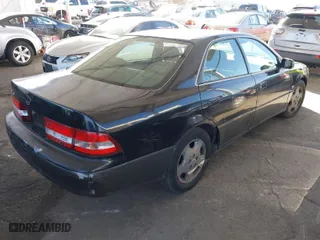2000 Lexus ES 300 with VIN JT8BF28G2Y0262486, listed as a IAAI auction lot 41690205 with 95,021 mi miles. Bid and sale history available at carsss.com. Image 4.