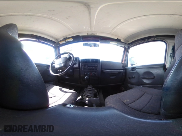 2001 Jeep Wrangler SE с VIN 1J4FA29P21P300094, выставлен на аукционе IAAI как лот 41871446 с пробегом 125 098 миль миль и . История ставок и продаж доступна на DreamBid. Изображение 20.