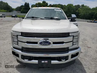 2019 Ford F-350 XL with VIN 1FT8W3DT9KEG33741, listed as a Copart auction lot 59257985 with 60,618 mi miles and Salvage title. Bid and sale history available at DreamBid. Image 5.