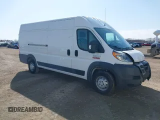 2018 Ram ProMaster Cargo with VIN 3C6URVJG0JE153588, listed as a IAAI auction lot 41726532 with 86,305 mi miles. Bid and sale history available at carsss.com. Image 1.