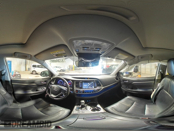 2018 Toyota Highlander SE with VIN 5TDJZRFHXJS542815, listed as a Copart auction lot 57304995 with 124,052 mi miles and Salvage title. Bid and sale history available at DreamBid. Image 15.