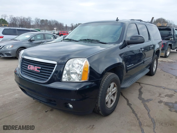 2013 GMC Yukon XL SLT with VIN 1GKS1KE00DR332987, listed as a IAAI auction lot 41512378 with 190,693 mi miles. Bid and sale history available at carsss.com. Image 17.
