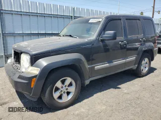 2011 Jeep Liberty Sport Jet z VIN 1J4PP2GK0BW551617, wystawiony jako Copart lot #63059895 z przebiegiem 177 246 mil mil oraz Czysty tytuł • Clean title. Historia ofert i sprzedaży dostępna na DreamBid. Obrazek 1.