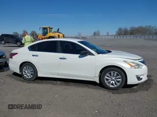 2013 Nissan Altima SV with VIN 1N4AL3AP8DN534967, listed as a IAAI auction lot 41827540 with 159,646 mi miles and . Bid and sale history available at carsss.com. Image 13.