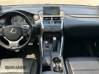 2017 Lexus NX 200t z VIN JTJBARBZ8H2111463, wystawiony jako Copart lot #58987995 z przebiegiem 254 433 mil mil oraz Tytuł czysty. Historia ofert i sprzedaży dostępna na DreamBid. Obrazek 9.