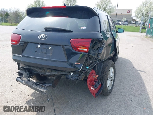 2019 Kia Sorento LX with VIN 5XYPGDA36KG439646, listed as a IAAI auction lot 42146551 with 69,283 mi miles. Bid and sale history available at carsss.com. Image 6.