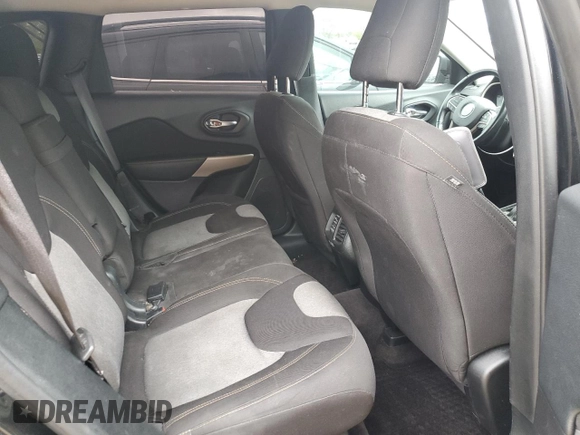 2018 Jeep Cherokee Latitude with VIN 1C4PJLCBXJD577610, listed as a Copart auction lot 55740775 with 120,776 mi miles and Salvage title. Bid and sale history available at DreamBid. Image 11.
