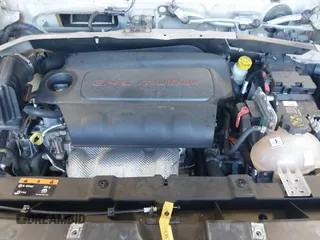 2016 Jeep Renegade Limited with VIN ZACCJBDT5GPD32272, listed as a IAAI auction lot 41725388 with 85,170 mi miles and . Bid and sale history available at DreamBid. Image 10.