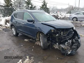 2016 Nissan Rogue SV z VIN 5N1AT2MVXGC911499, wystawiony jako IAAI lot #41530266 z przebiegiem 128 617 mil mil oraz . Historia ofert i sprzedaży dostępna na DreamBid. Obrazek 1.