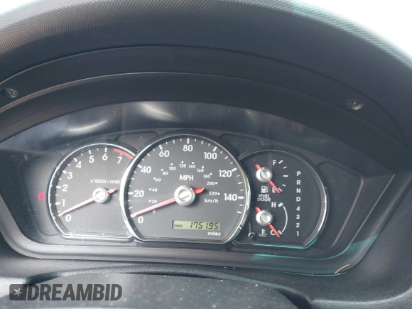 2011 Mitsubishi Galant ES with VIN 4A32B3FF5BE016522, listed as a IAAI auction lot 42014752 with 175,195 mi miles. Bid and sale history available at carsss.com. Image 7.