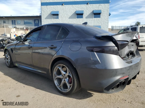 2018 Alfa Romeo Giulia Quadrifoglio with VIN ZARFAEAV8J7581518, listed as a Copart auction lot 81778074 with 0 mi miles and Salvage Title. Bid and sale history available at carsss.com. Image 2.