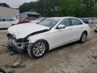 2020 Mercedes-Benz E 350 z VIN W1KZF8DB9LA770590, wystawiony jako Copart lot #58619025 z przebiegiem 25 354 mil mil oraz Szkoda całkowita • Salvage title. Historia ofert i sprzedaży dostępna na DreamBid. Obrazek 1.