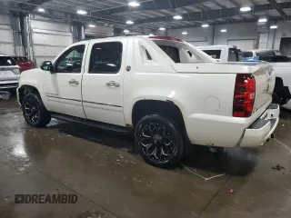 2013 Chevrolet Avalanche LTZ with VIN 3GNTKGE74DG315222, listed as a Copart auction lot 73200524 with 154,881 mi miles and Salvage Title. Bid and sale history available at carsss.com. Image 2.