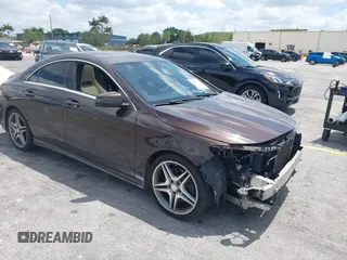2014 Mercedes-Benz CLA 250 z VIN WDDSJ4EB5EN135496, wystawiony jako IAAI lot #42073781 z przebiegiem 155 671 mil mil oraz . Historia ofert i sprzedaży dostępna na DreamBid. Obrazek 1.