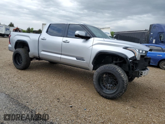 2024 Toyota Tundra Platinum Hybrid z VIN 5TFNC5EC1RX004561, wystawiony jako Copart lot #51779355 z przebiegiem 11 255 mil mil oraz Szkoda całkowita • Salvage title. Historia ofert i sprzedaży dostępna na DreamBid. Obrazek 4.