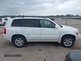 2007 Toyota Highlander w/3rd Row z VIN JTEDW21A570017255, wystawiony jako IAAI lot #42265923 z przebiegiem 245 805 mil mil oraz . Historia ofert i sprzedaży dostępna na DreamBid. Obrazek 14.