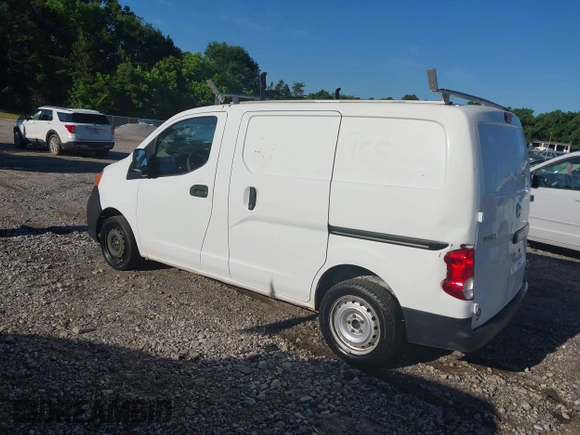 2014 Nissan NV200 S z VIN 3N6CM0KN7EK695147, wystawiony jako IAAI lot #42332111 z przebiegiem 322 650 mil mil oraz . Historia ofert i sprzedaży dostępna na DreamBid. Obrazek 3.