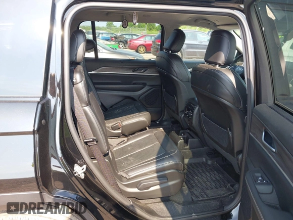 2023 Jeep Grand Cherokee Limited with VIN 1C4RJKBGXP8701778, listed as a IAAI auction lot 42635838 with 27,514 mi miles and . Bid and sale history available at DreamBid. Image 8.
