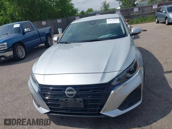 2023 Nissan Altima SV z VIN 1N4BL4DV0PN385186, wystawiony jako IAAI lot #42421832 z przebiegiem 44 341 mil mil oraz . Historia ofert i sprzedaży dostępna na DreamBid. Obrazek 12.
