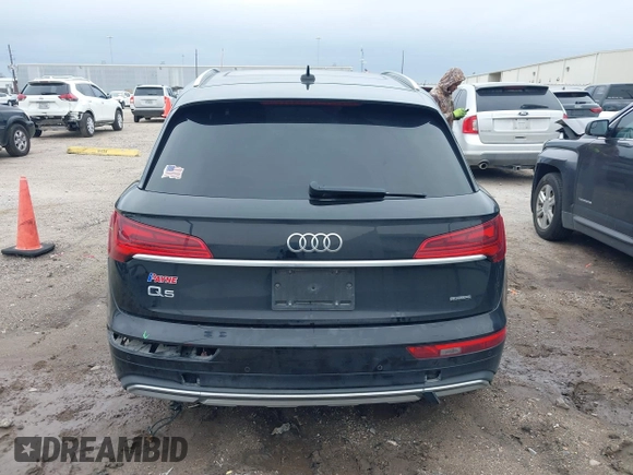 2021 Audi Q5 Premium with VIN WA1AAAFY4M2115693, listed as a IAAI auction lot 41585243 with 67,049 mi miles. Bid and sale history available at carsss.com. Image 17.