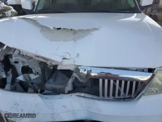 2006 Lincoln Navigator Luxury with VIN 5LMFU28546LJ18448, listed as a Copart auction lot 45917615 with 187,195 mi miles and Salvage Title. Bid and sale history available at carsss.com. Image 12.