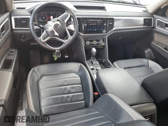 2023 Volkswagen Atlas SEL Premium R-Line z VIN 1V2FR2CA1PC501812, wystawiony jako Copart lot #68935884 z przebiegiem 42 736 mil mil oraz Szkoda całkowita • Salvage title. Historia ofert i sprzedaży dostępna na DreamBid. Obrazek 8.