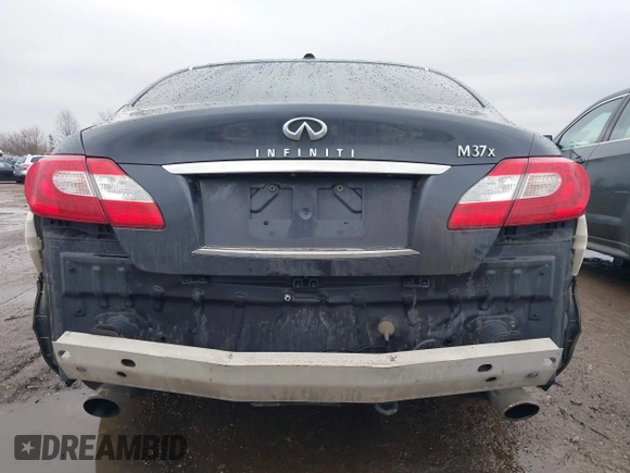 2011 Infiniti M37 with VIN JN1BY1AR3BM375528, listed as a IAAI auction lot 41564370 with 174,701 mi miles. Bid and sale history available at carsss.com. Image 6.
