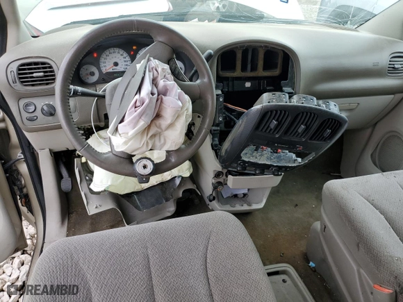 2005 Dodge Caravan SXT with VIN 2D4GP44LX5R581058, listed as a Copart auction lot 50793395 with 111,838 mi miles and Salvage Title. Bid and sale history available at carsss.com. Image 8.