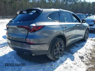 2024 Acura MDX w/A-Spec Package with VIN 5J8YE1H08RL015065, listed as a IAAI auction lot 41394599 with 25,461 mi miles. Bid and sale history available at carsss.com. Image 4.